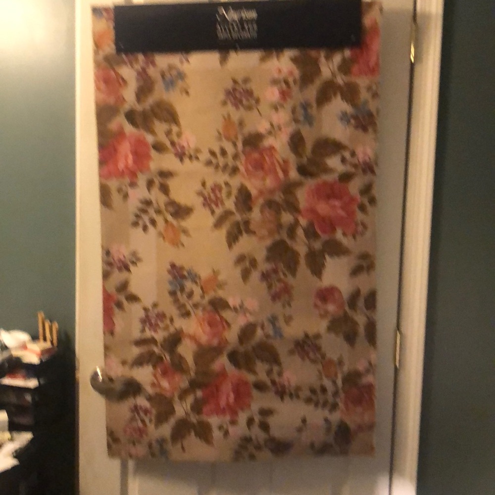 2,NWT Area Floral Rugs🌸🌼🌺 - Picture 2 of 7